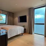 Waterfront Fjord Panorama In Apartman