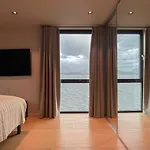 شقة Waterfront Fjord Panorama In Alesund *